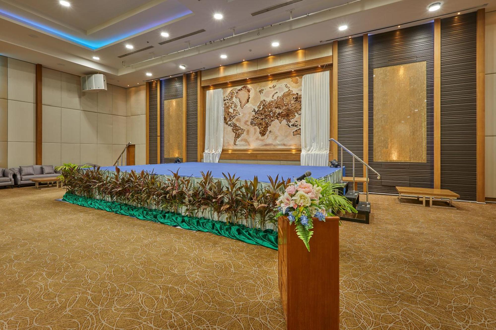 Welcome World Beachfront 酒店