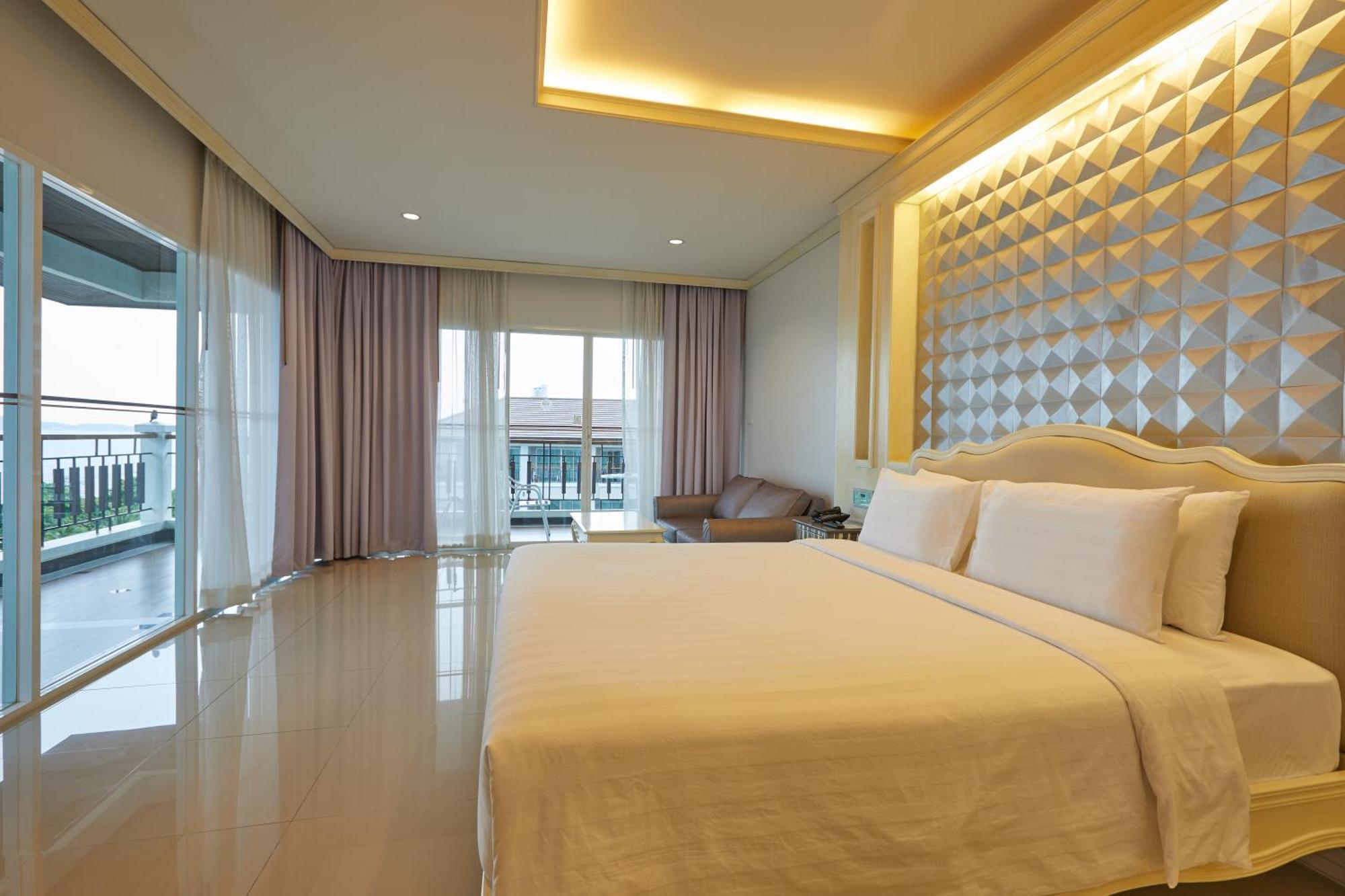 酒店 Welcome World Beachfront Pattaya